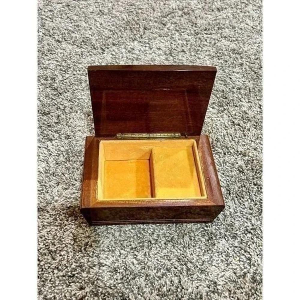 Vintage Reuge Swiss Musical Jewelry Box Floral Wood Marquetry Italy Last Waltz